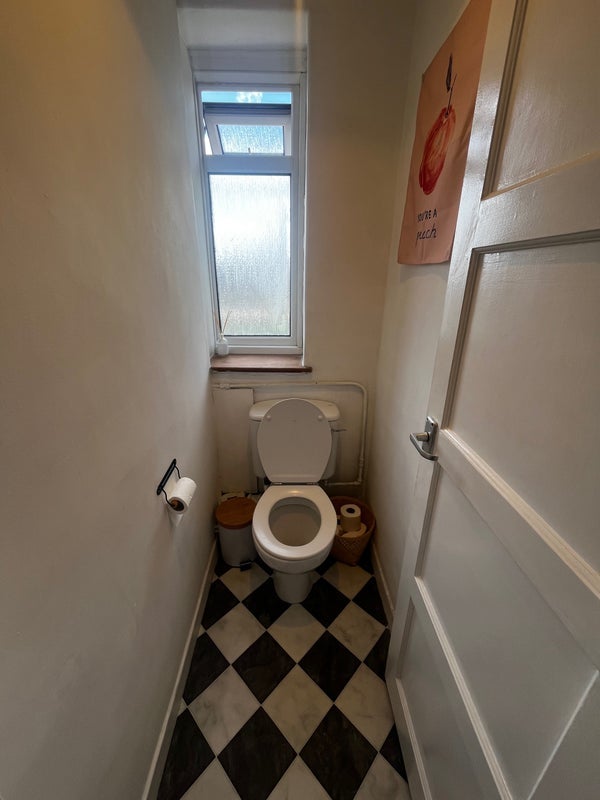 Room Balham Hill in Greater London