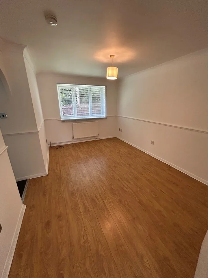 Flat Howard Close in Epping Forest