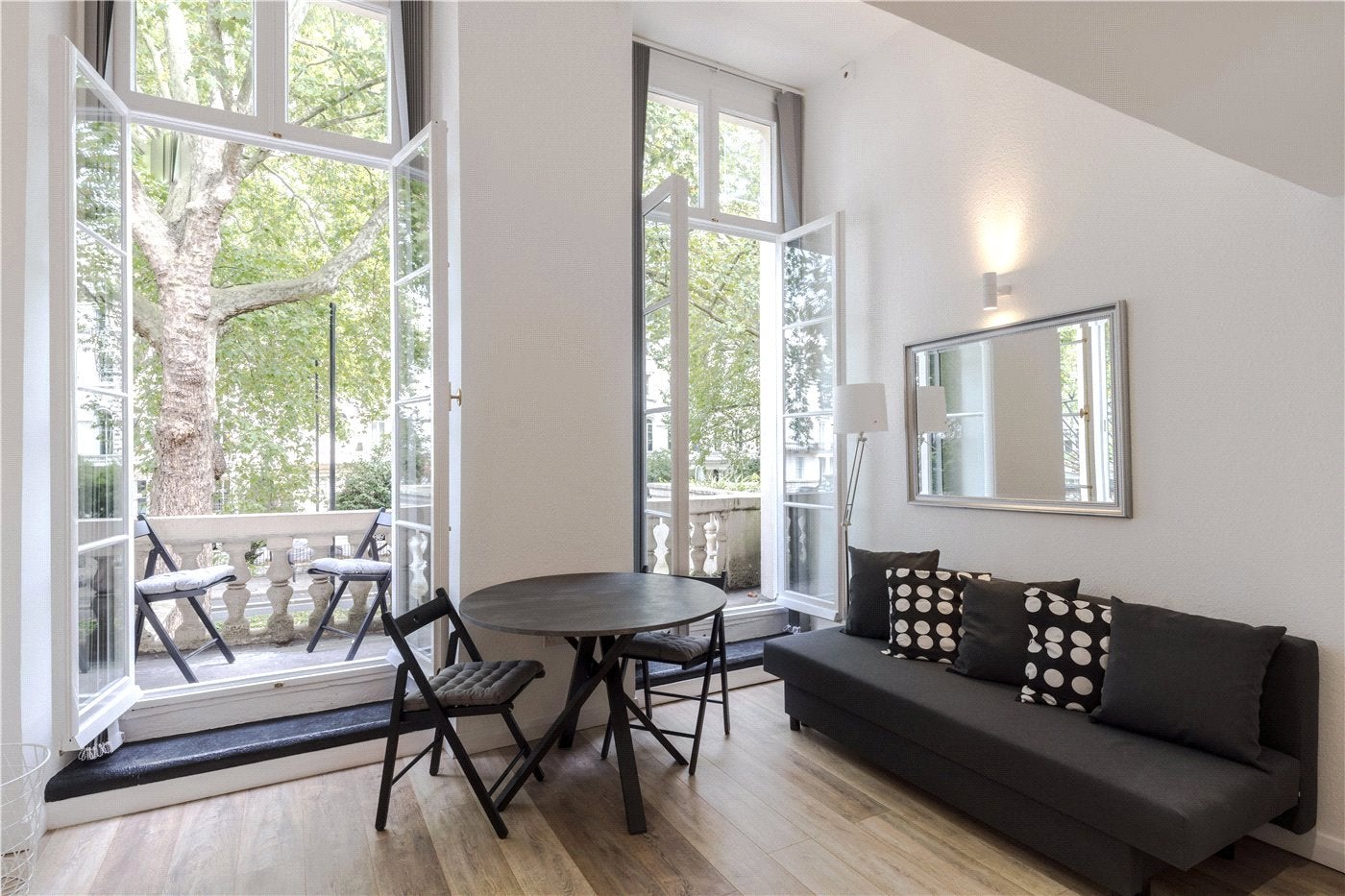 Flat Westbourne Terrace in City of Westminster