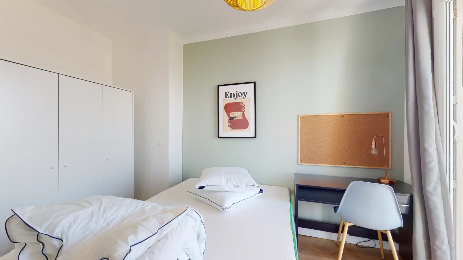 Room Boulevard de Roux Prolongé in Marseille