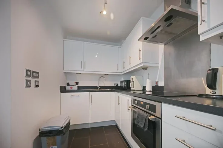 Flat Mortimer Square in Milton Keynes