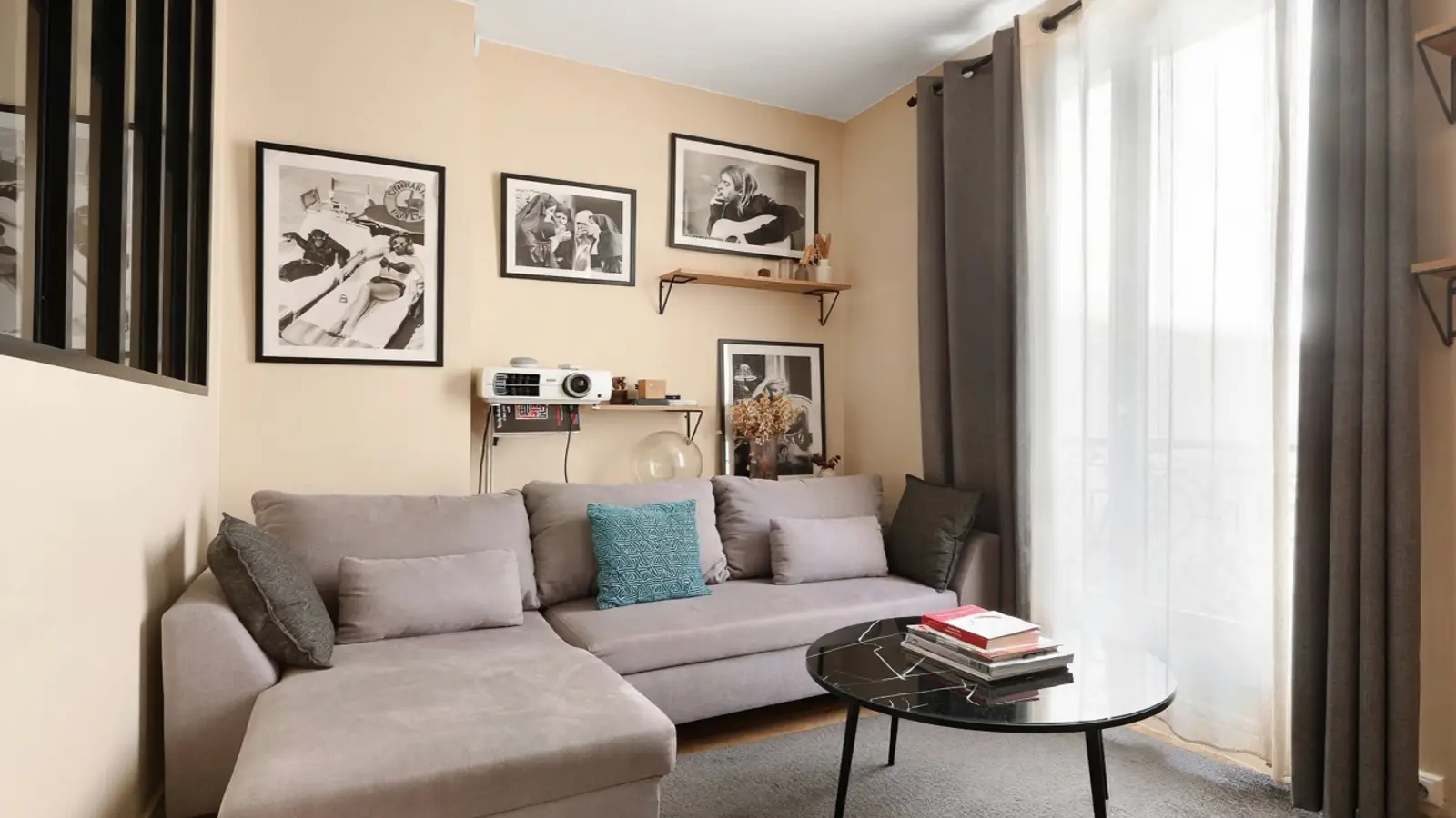Appartement Rue Saint-Denis à Paris