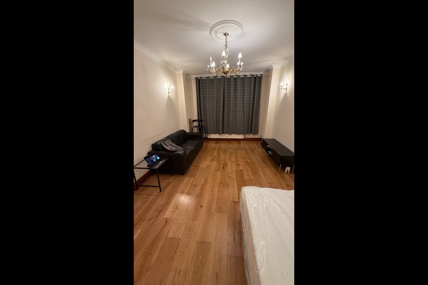 Room Leander Road in Greater London