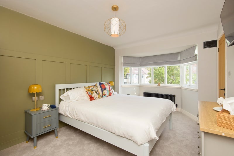 Room Barrington Road in Metropolitan Borough of Solihull