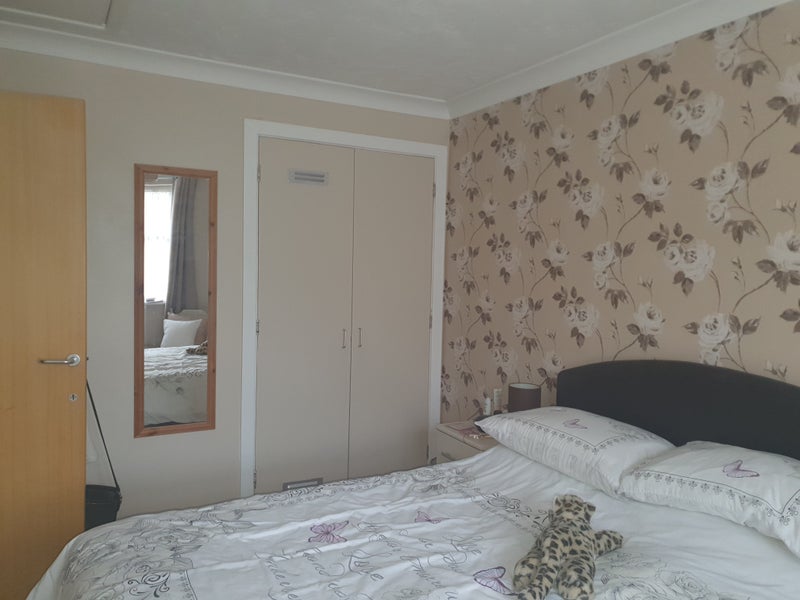 Flat Wren Close in West Suffolk