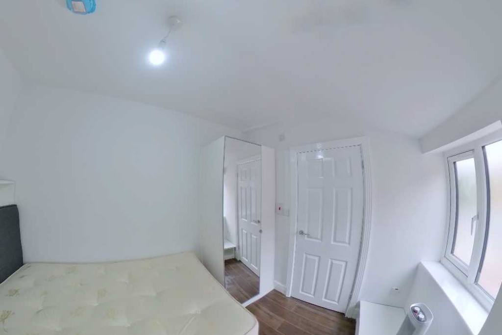 Flat Vicarage Road in Birmingham