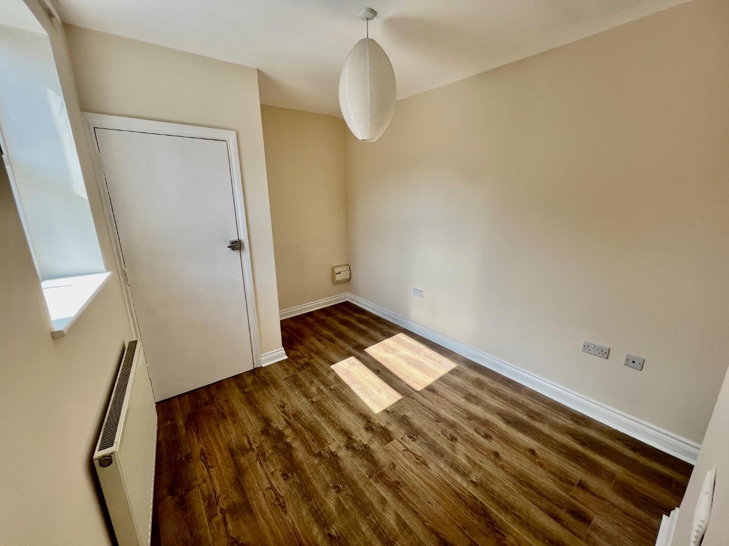 Flat Devon Road in Bristol