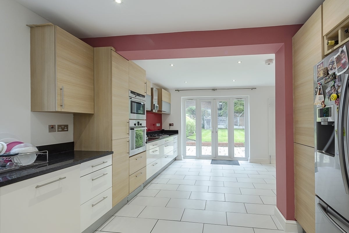 House Bellfield Avenue in Greater London