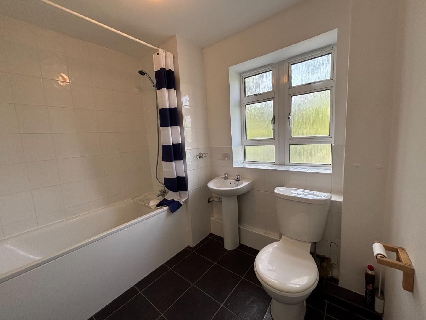 Flat Glazebrook Close in Greater London