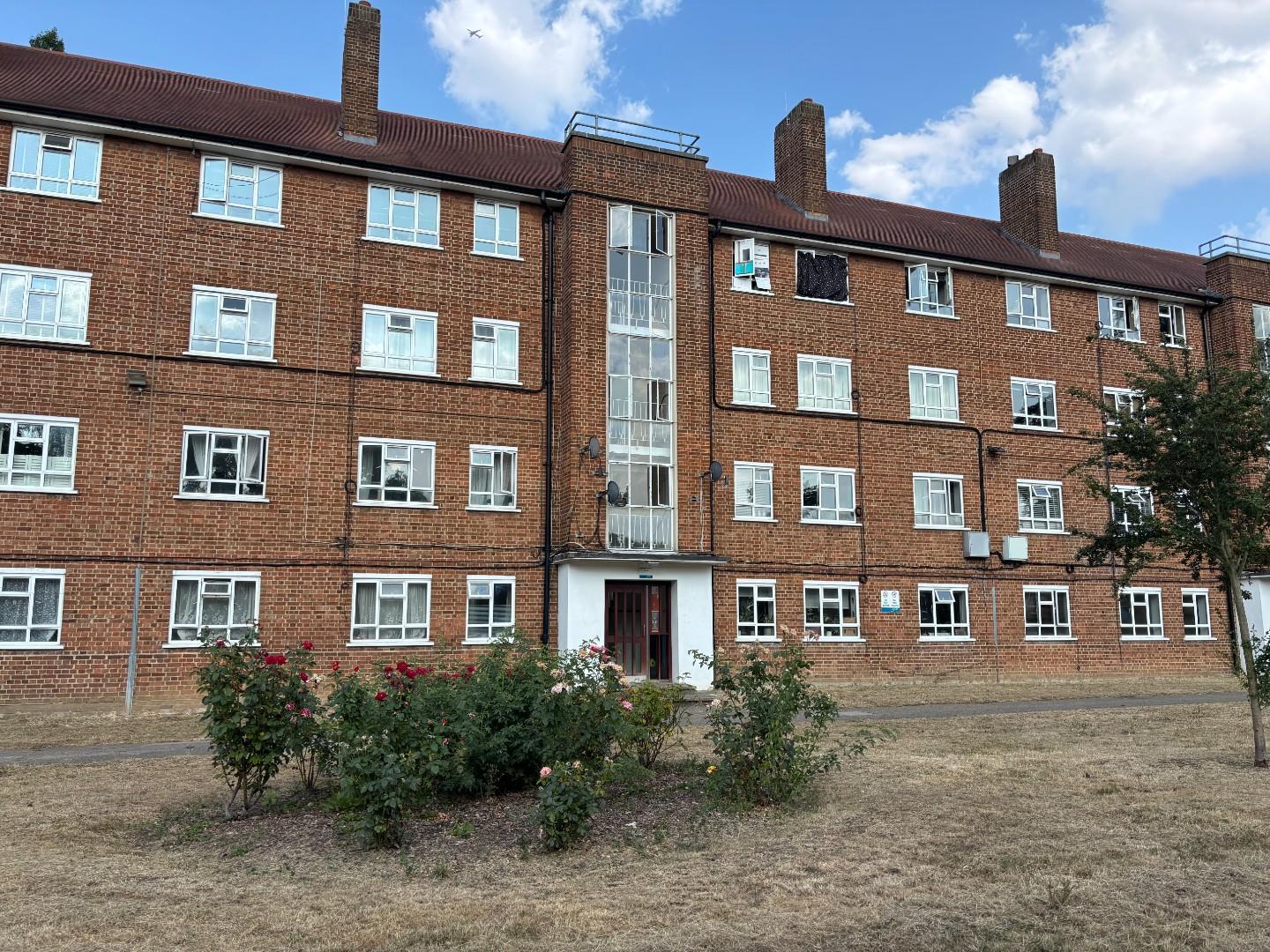 Flat Glazebrook Close in Greater London