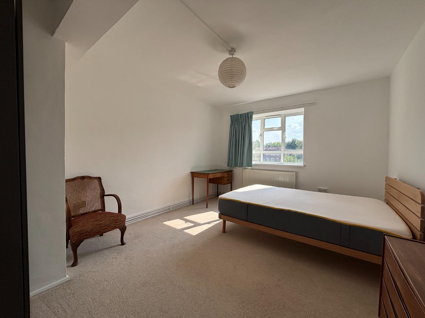 Flat Glazebrook Close in Greater London