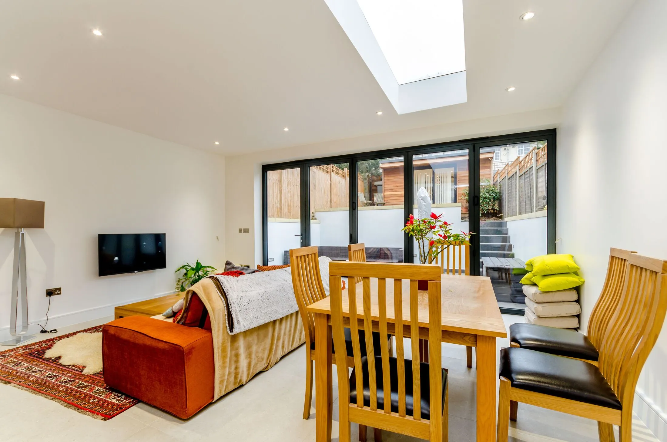 House Ross Road in Greater London