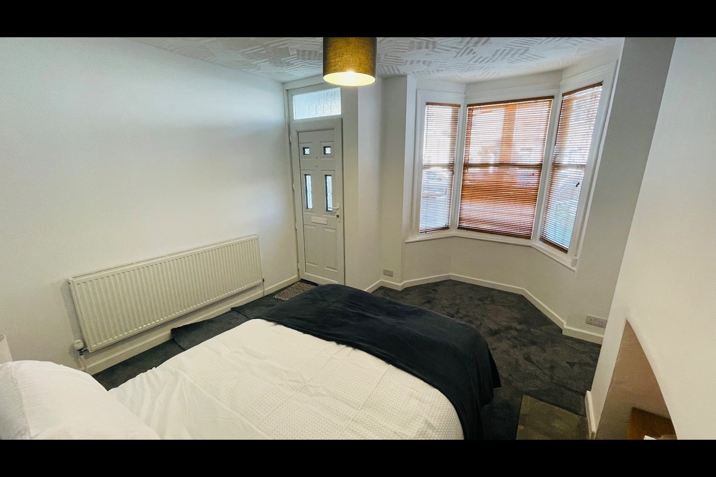 Room Queens Walk in Peterborough