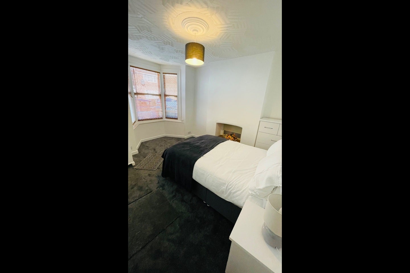 Room Queens Walk in Peterborough