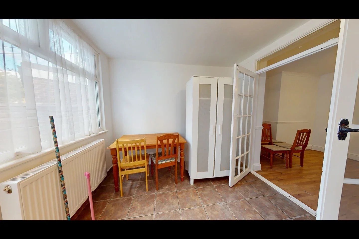 House Clementhorpe Road in Greater London