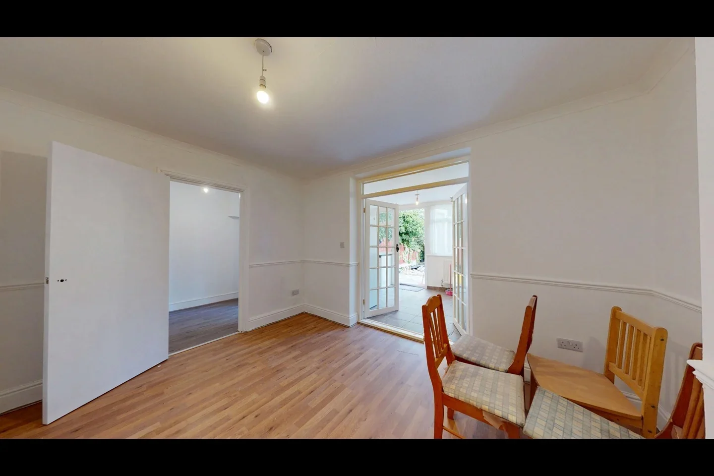 House Clementhorpe Road in Greater London