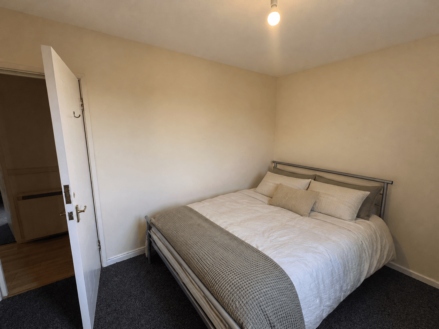 Flat Stretford Road in Manchester