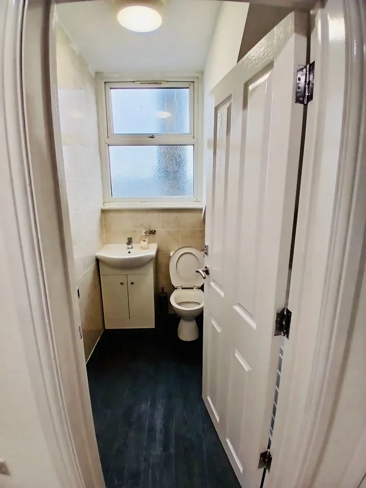 Flat Balaam Street in Greater London