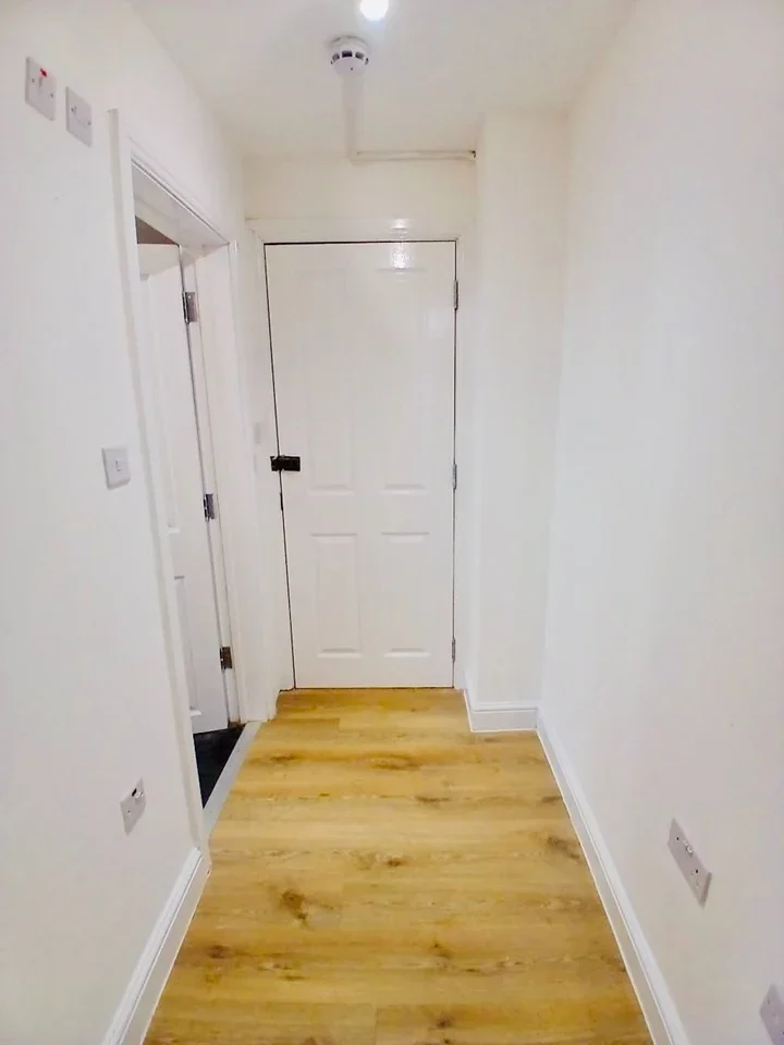 Flat Balaam Street in Greater London