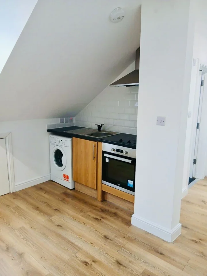 Flat Balaam Street in Greater London