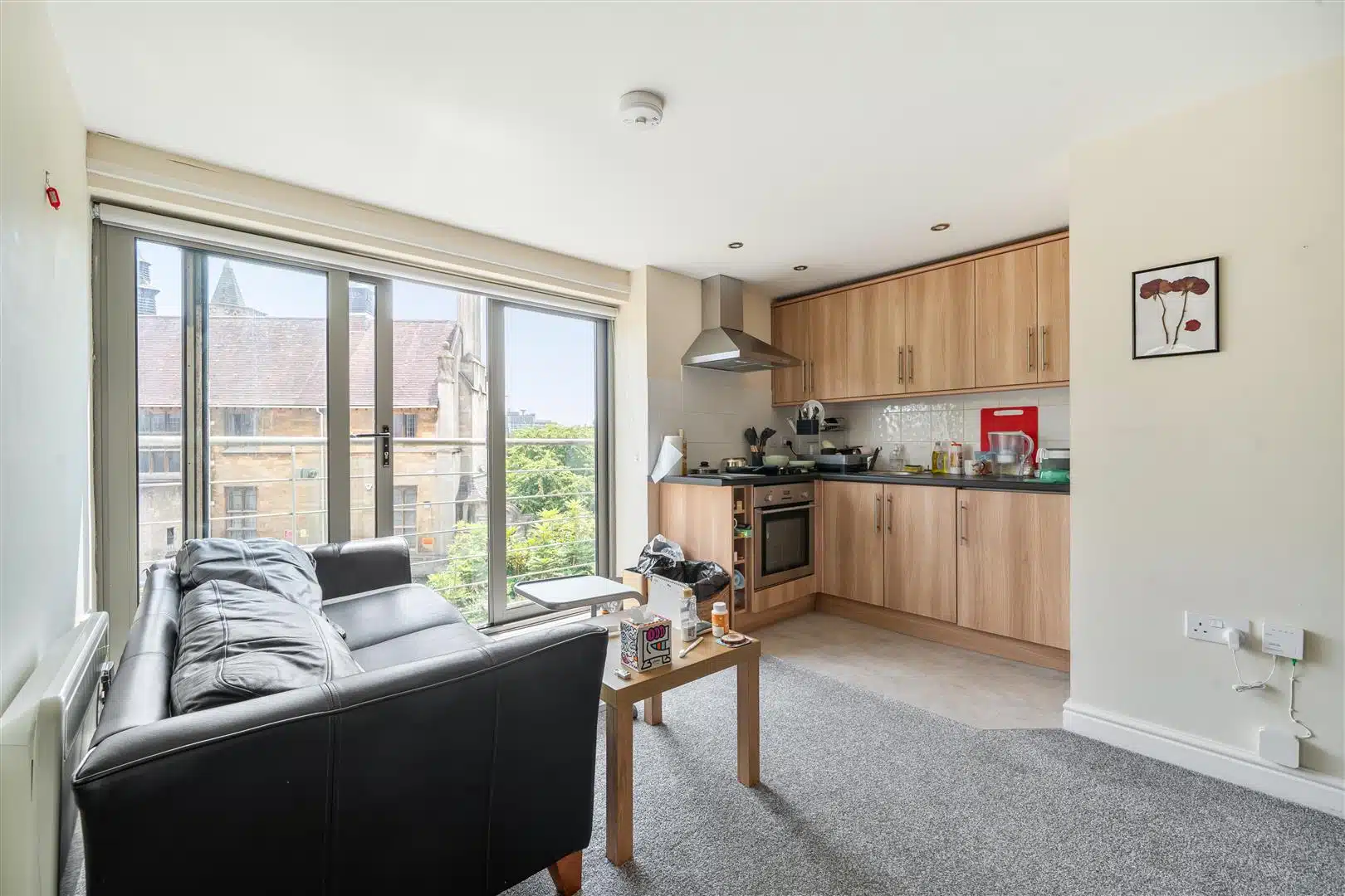 Flat Cotham Lawn Road in Bristol