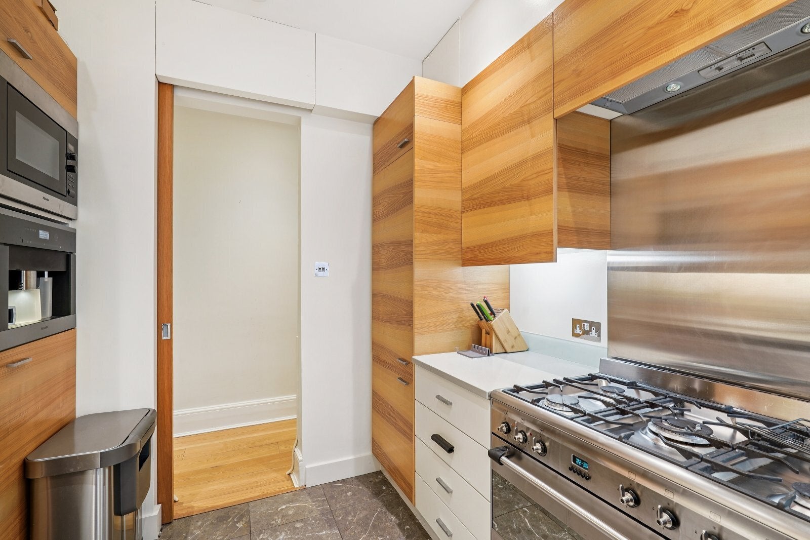 Flat Cadogan Square in Greater London