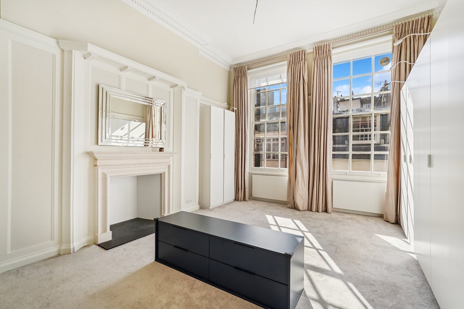Flat Cadogan Square in Greater London