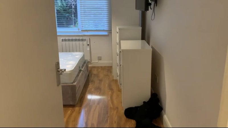 Room Goldhawk Road in Greater London