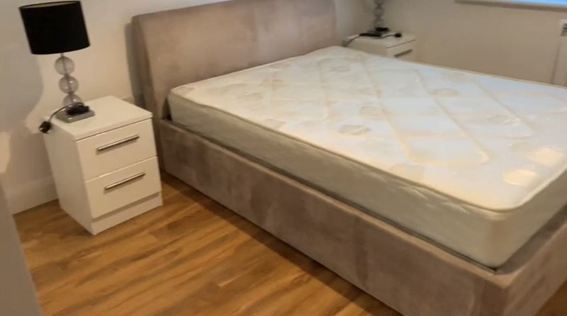 Room Goldhawk Road in Greater London