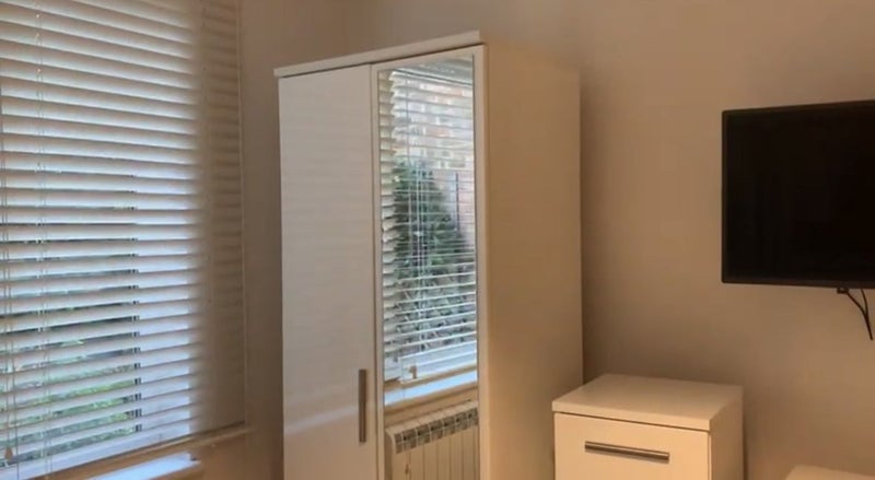 Room Goldhawk Road in Greater London