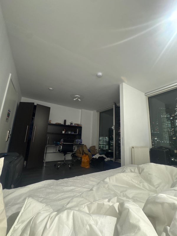 Flat Middlesex Street in City of London