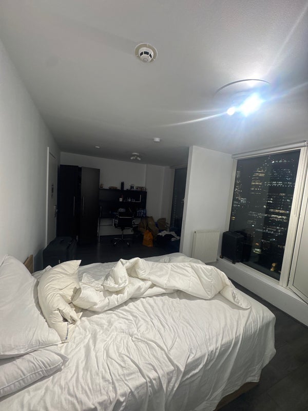Flat Middlesex Street in City of London