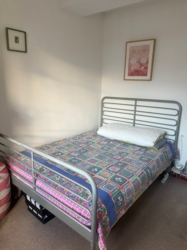 Flat Brixton Hill in Greater London