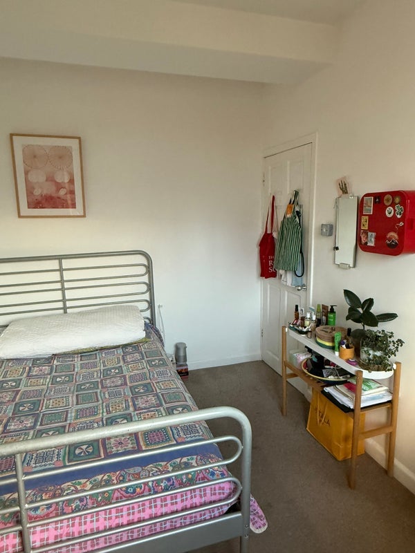 Flat Brixton Hill in Greater London