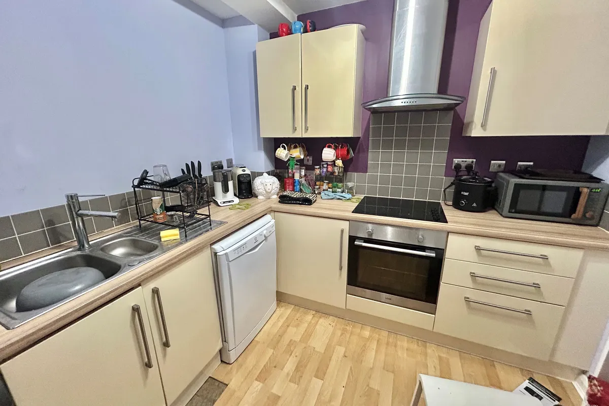 Flat Regent Court in Nottingham