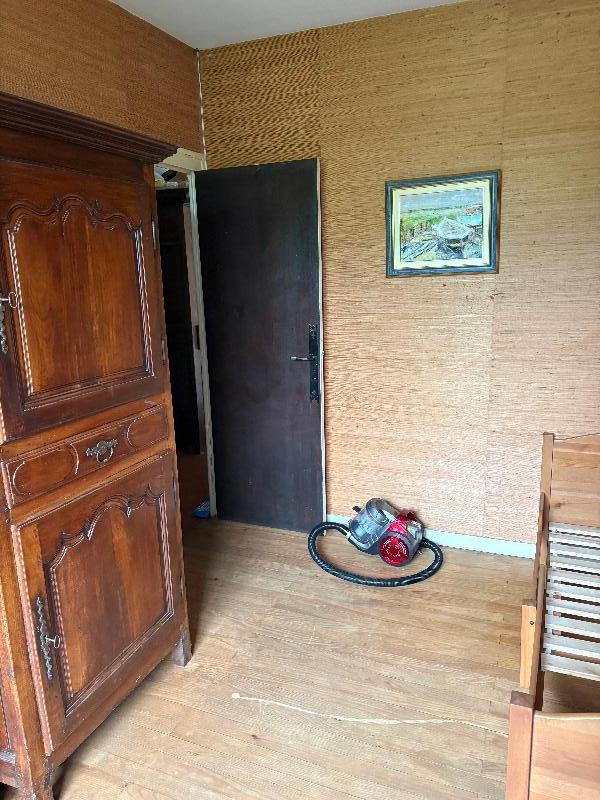 Room Rue des Treilles in Libourne