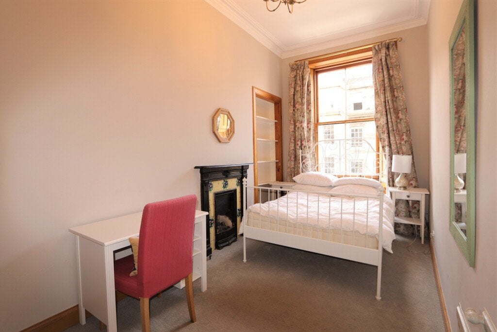 Flat Broughton Street in City of Edinburgh