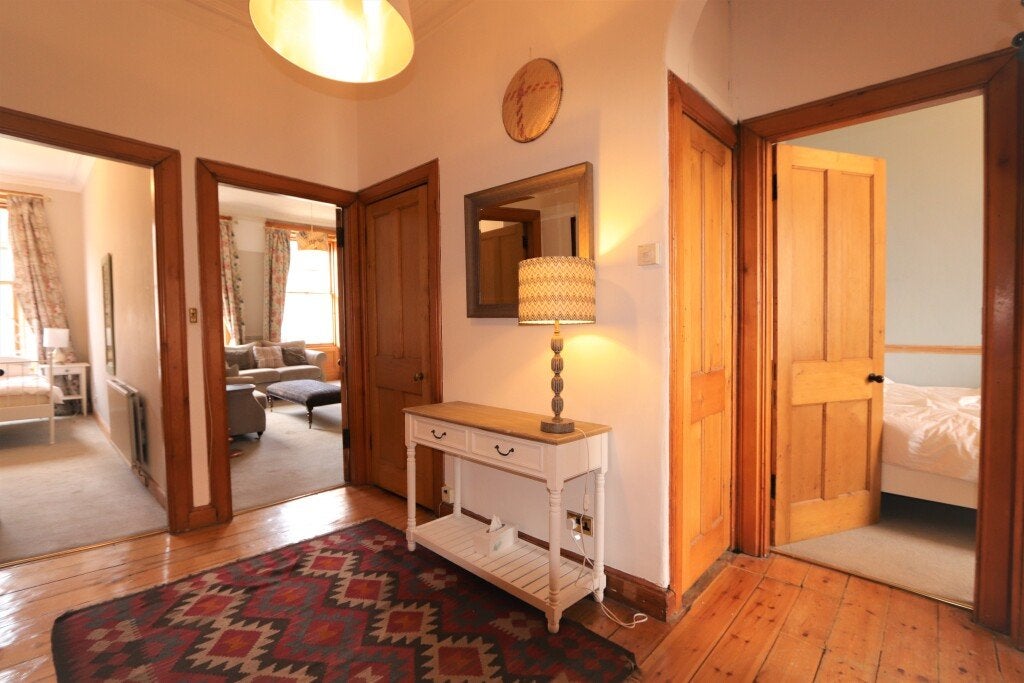 Flat Broughton Street in City of Edinburgh
