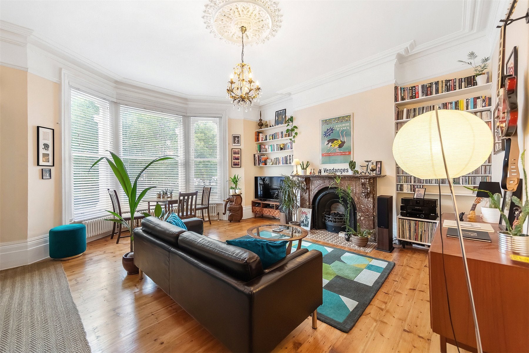 Flat Josephine Avenue in Greater London