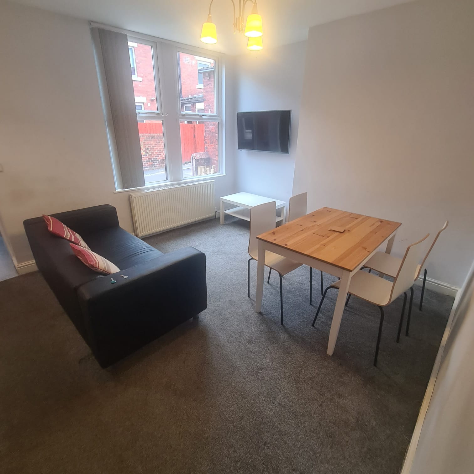 Flat Winston Gardens in Leeds