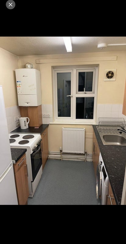 Room Marlborough Grove in Greater London