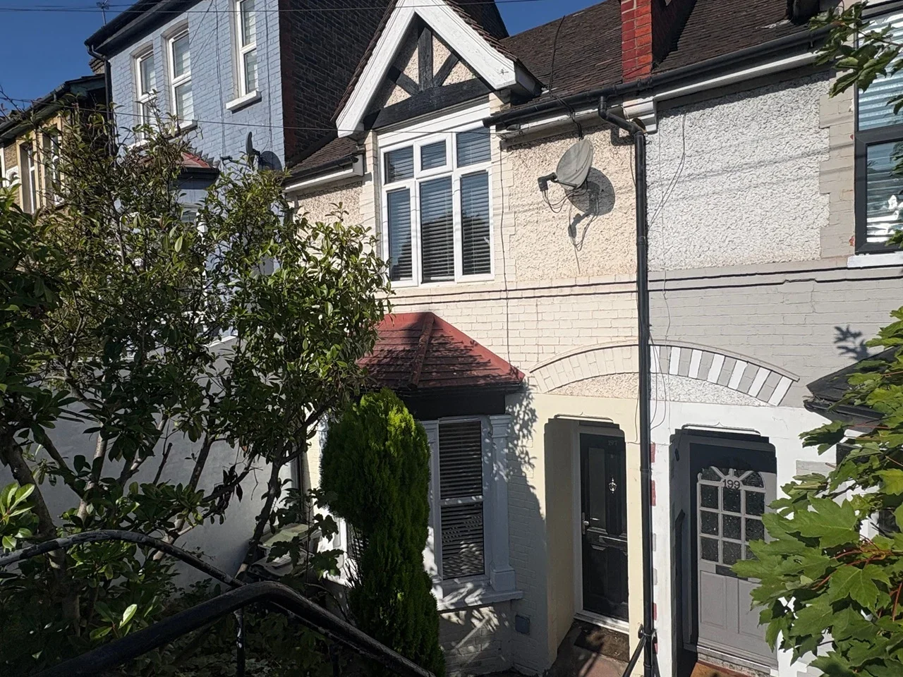 House Whitehorse Road in Greater London