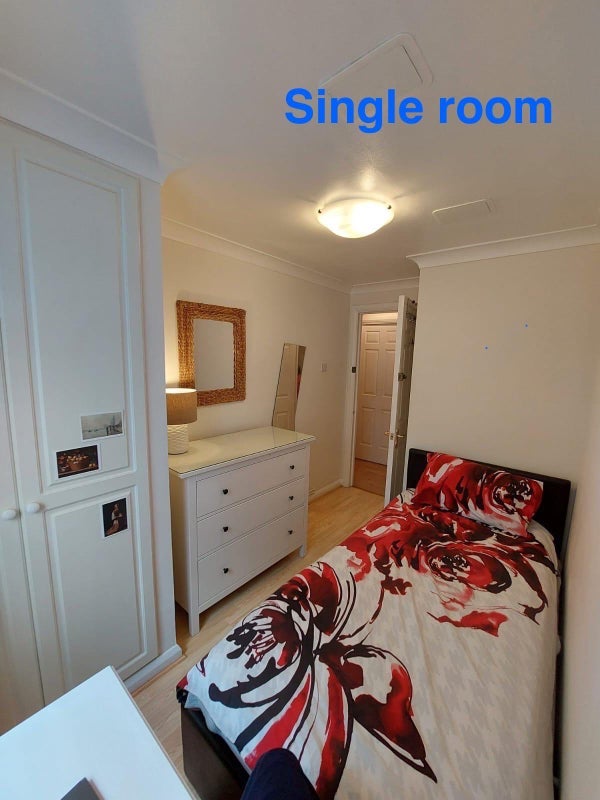 Room Douglas Street in City of Westminster