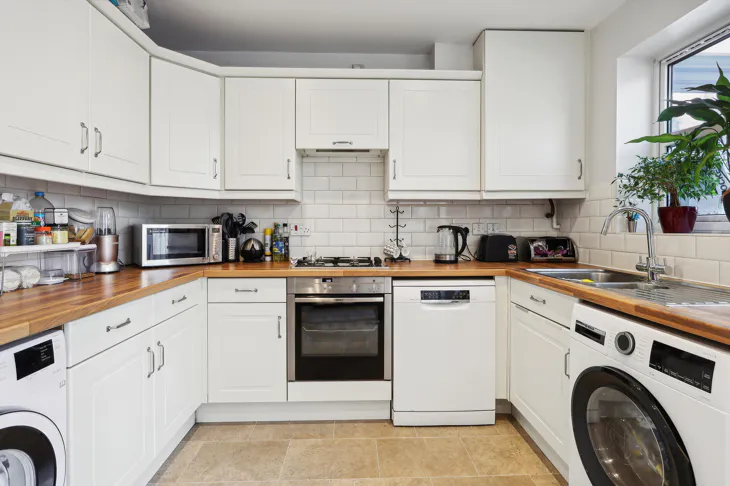 House Riverview Gardens in Elmbridge