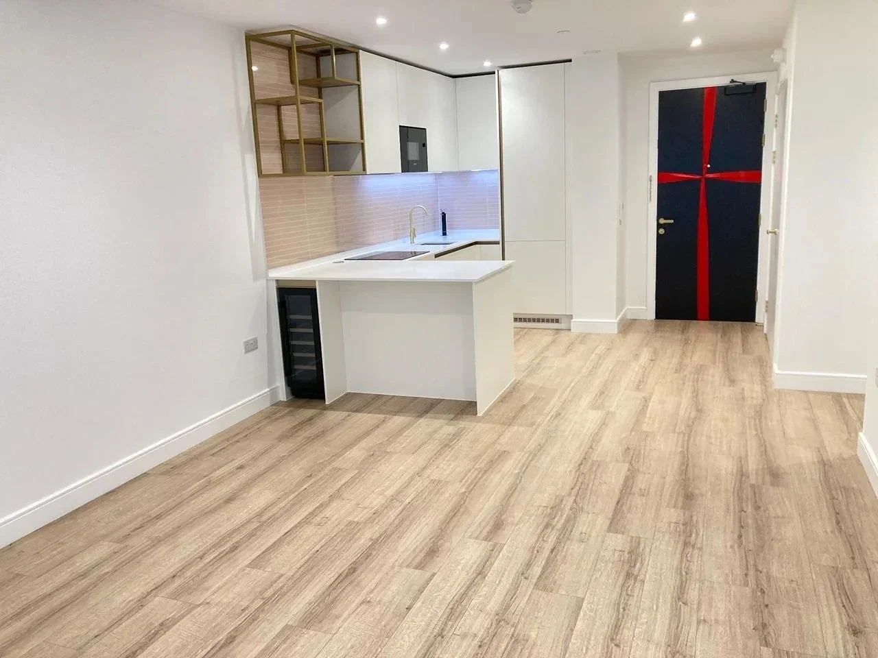 Flat Abbeydale Road in Greater London