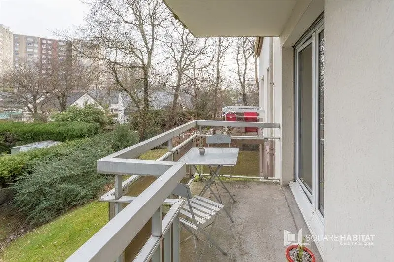 Flat Rue du Maroc in Nantes