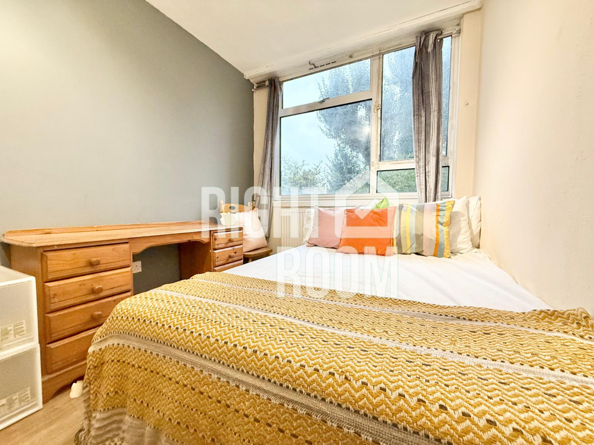 Room Chipka Street in Greater London