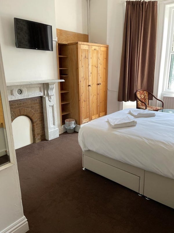 Room West Hill Road in Bournemouth