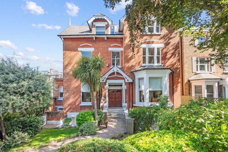 Room Lancaster Grove in Greater London