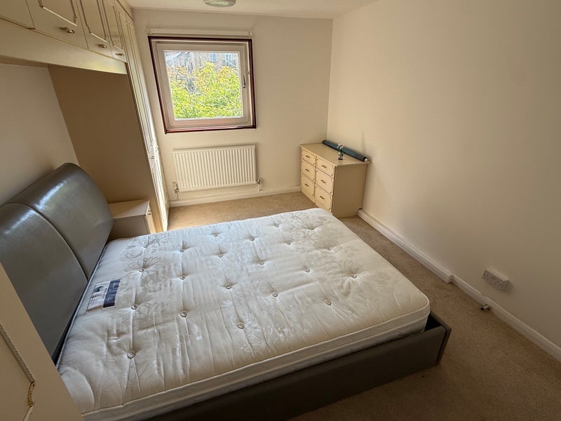 House Julian Place in Greater London